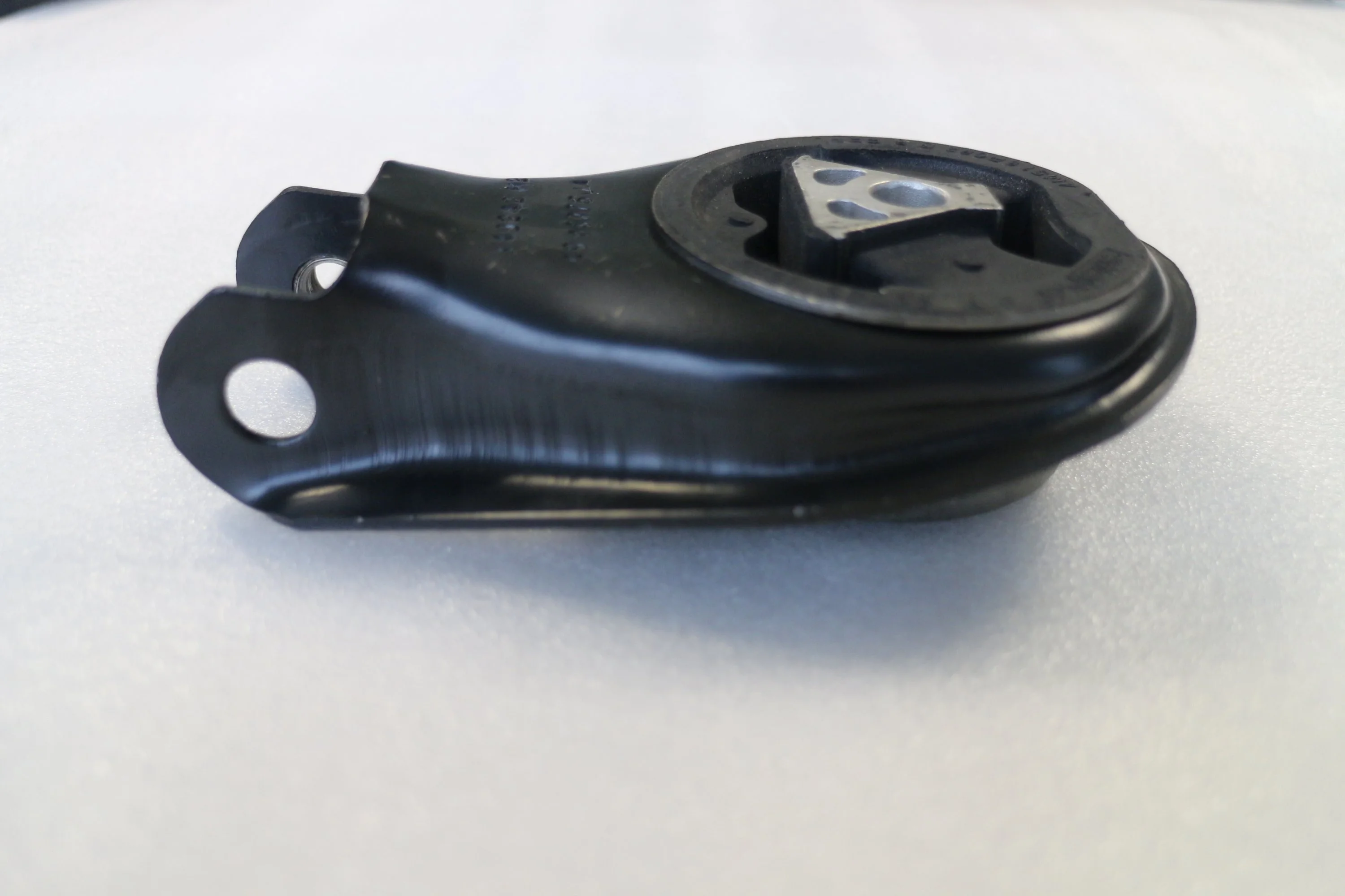 Automotive Rubber Parts 4M51-6P082-GB 1224049 Engine Mount for Ford Focus CDH C-MAX CB3 Escape TM2