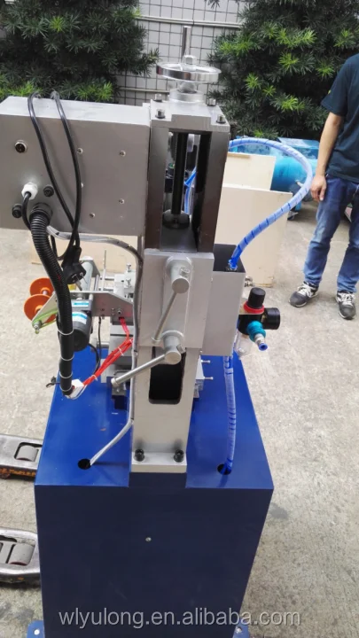 Flat hot foil stamping machine for plastic