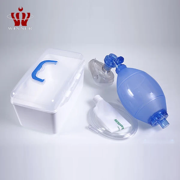 Artificial emergency manual oxygen breath resuscitator