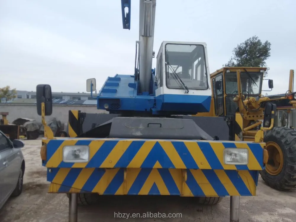 used 25 ton TADANO rough terrain crane TR250M-6 for sale , TADANO TR250M-6 crane , original from Japan/crane truck