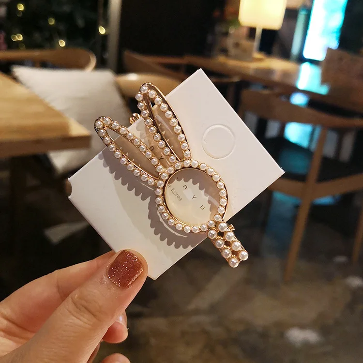 
The new 2021 hot style accessories wholesale pearl duck Drop clip crown pearl letter hairpin hot sale hairclip for women 