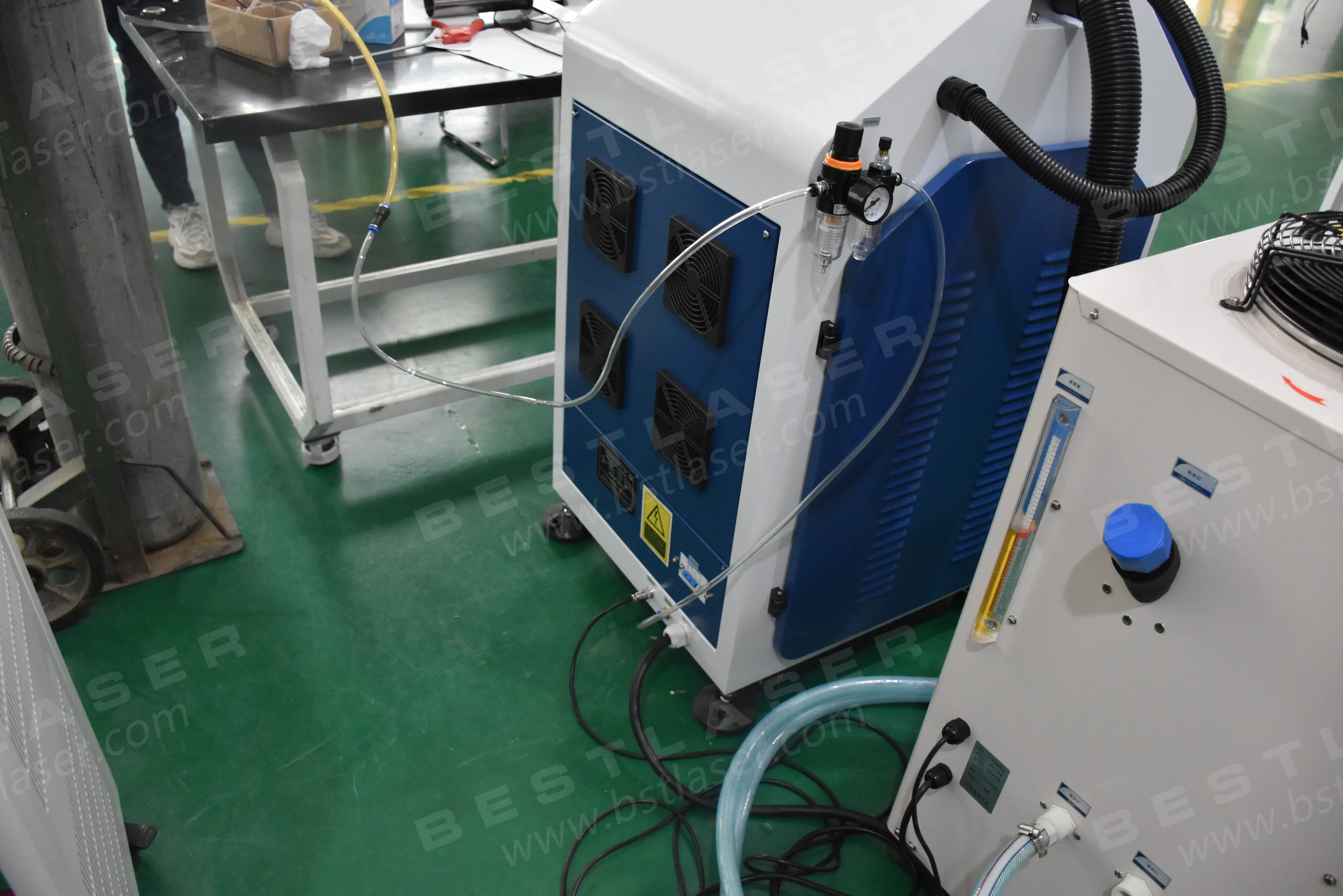 Strong Water Cooling 300w 500w Steel Aluminum galvanized sheet laser welding machine