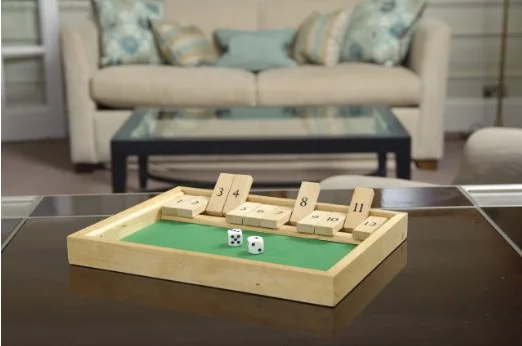Traditional Retro Classic Board Game 12 Numbers Shut the Box with Dice