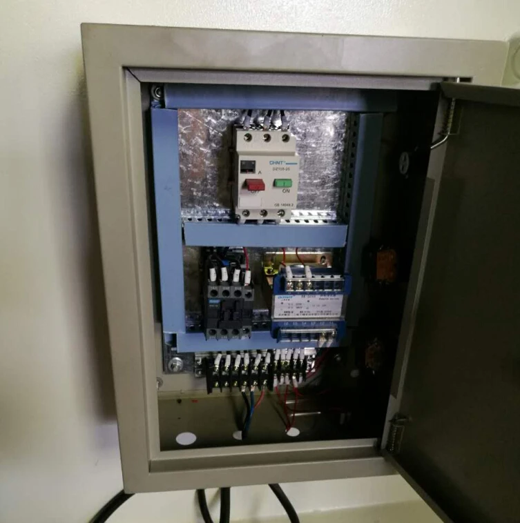 Q11-3*1500 foot pedal sheet metal electric shearing machine