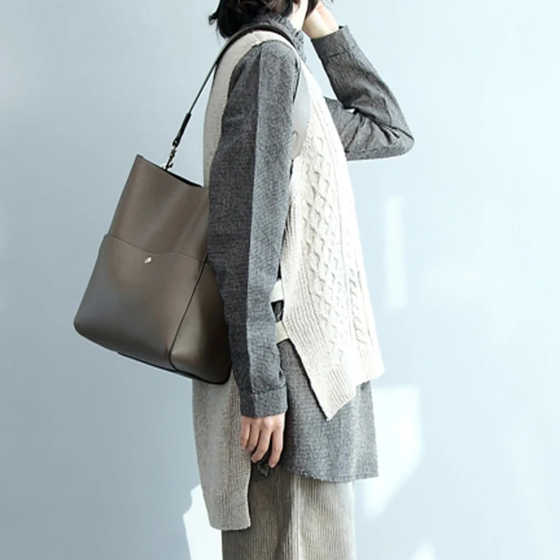 
young girl cotton cashmere o neck cable knit loose pullover vest with divarication 