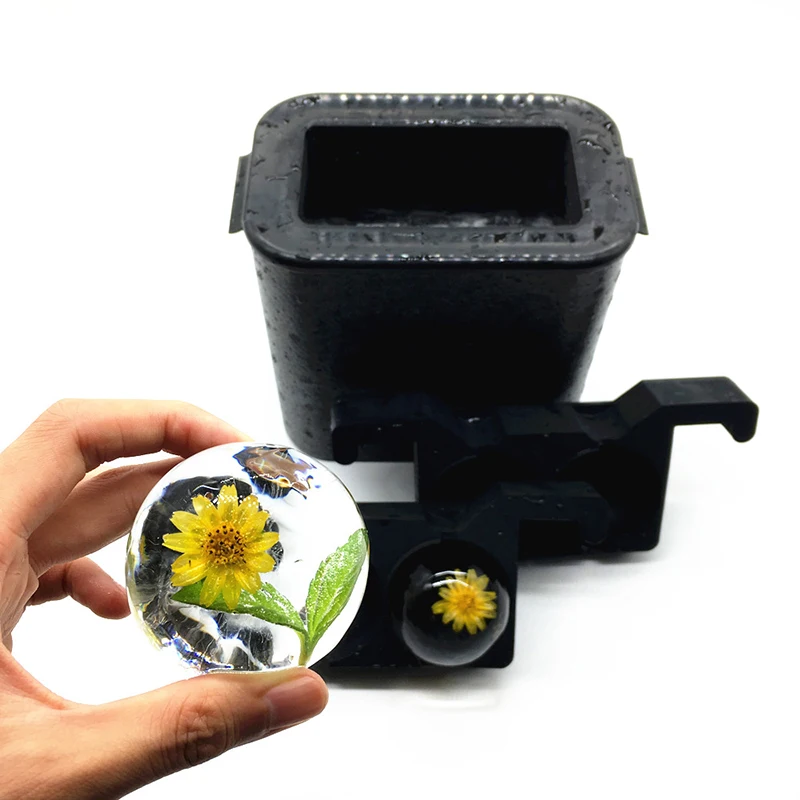 New arrival!! BPA Free Silicone crystal clear cocatal ice ball mold/maker