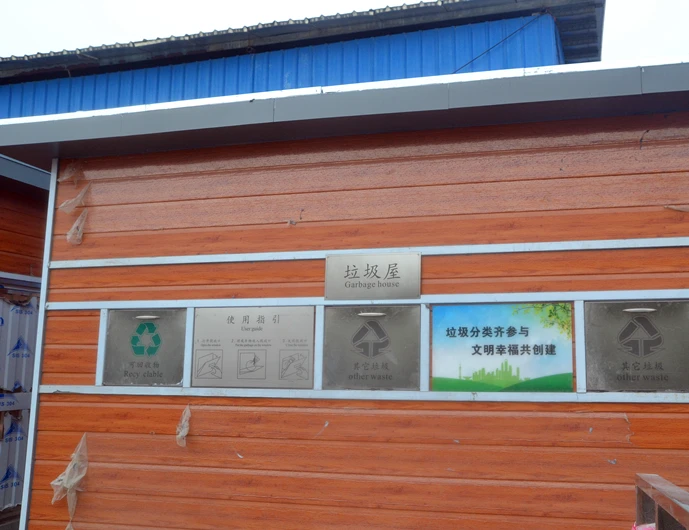 Custom foshan low cost heat resistant modern container light steel luxury small prefab house villa for warehouse