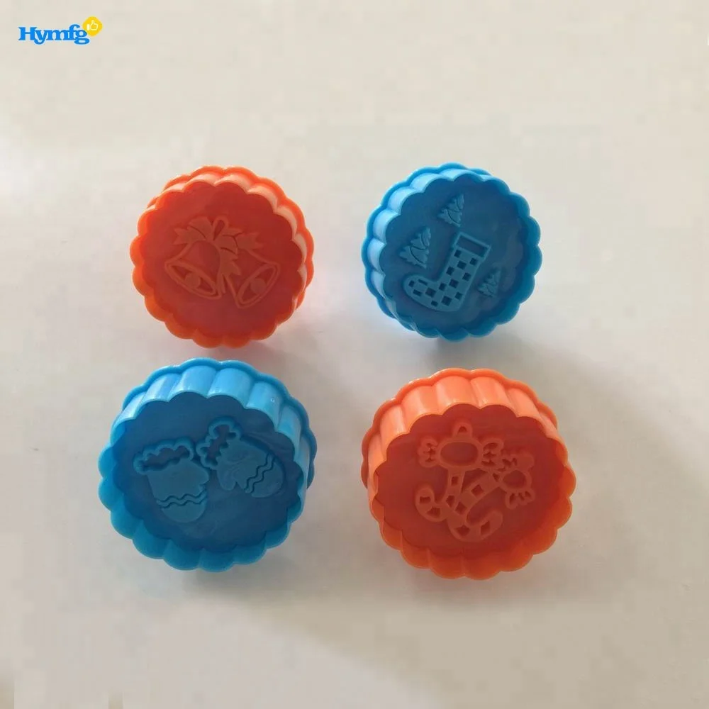 4pcs candy 3D plastic plunger cookie cutter Christmas