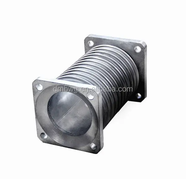 Expansion joint/small engine exhaust pipe