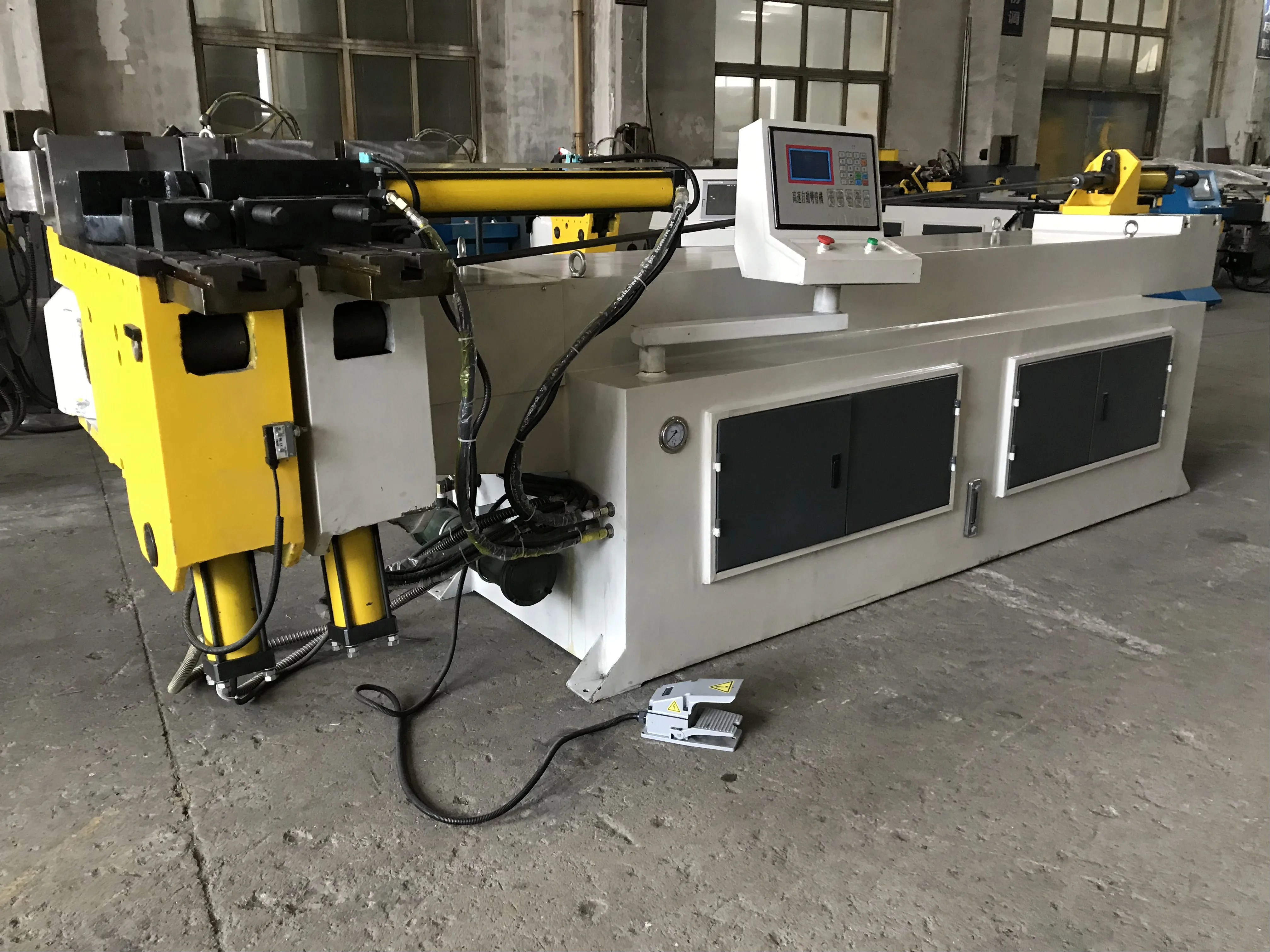 Гидравлическая трубогибочная машина Zhuoran DW89NC с одной головкой для труб из нержавеющей стали