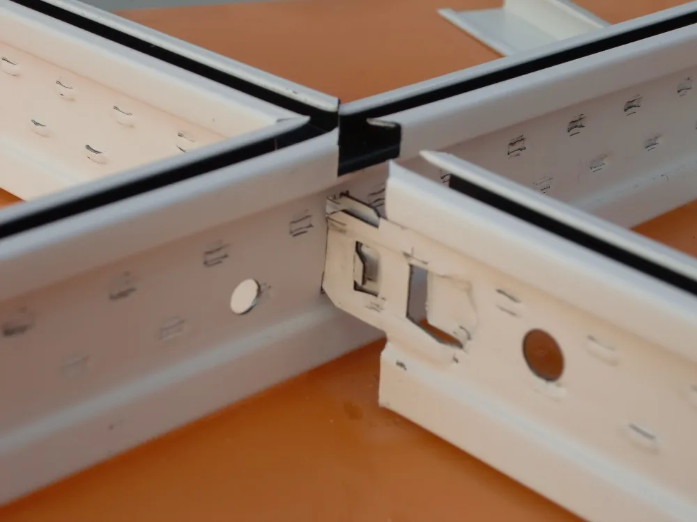 Main runner cross runner of ceiling T bar