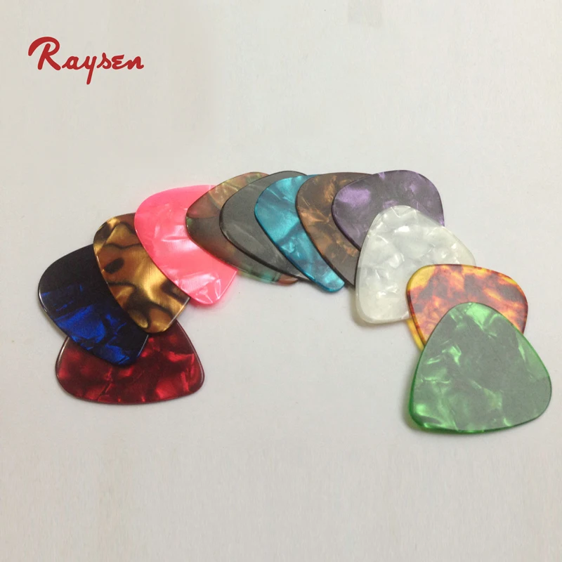 Customize guitar accessories 0.46-1.5MM celluloid guitar picks heart shape