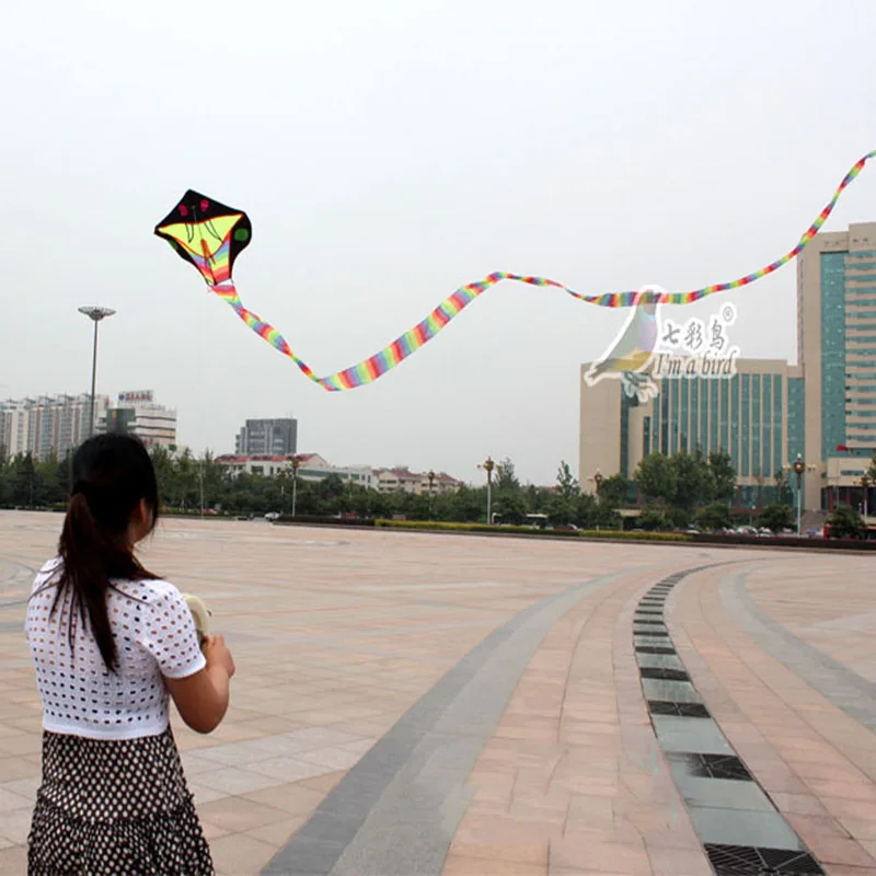 Easy flying snake  kids kite