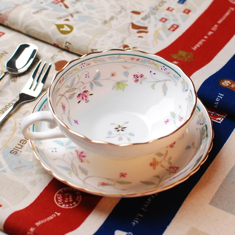 
Wholesale England Style Vintage White Bone China Ceramic Flower Tea Cup With Saucer Set 
