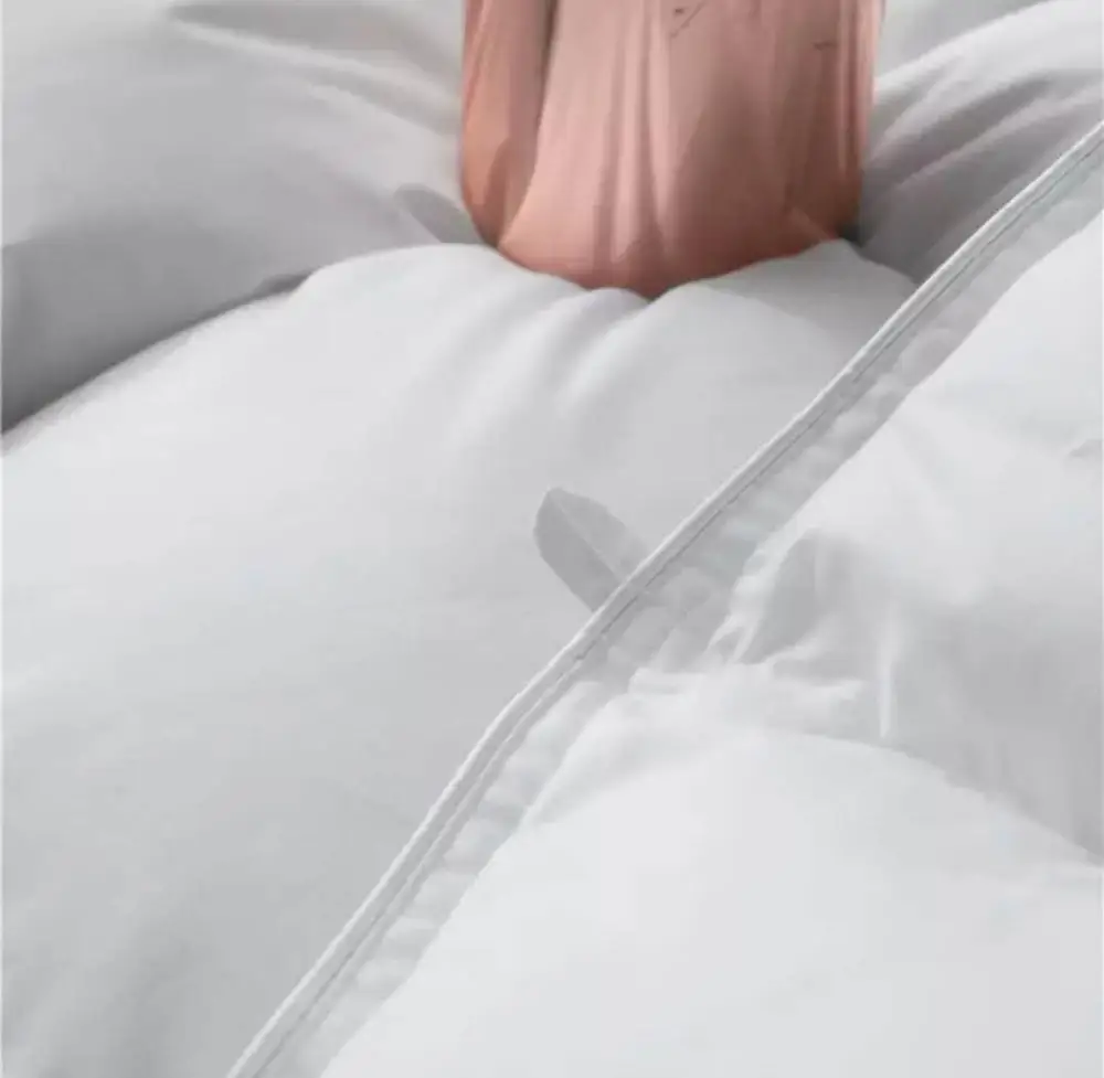 Lightweight Down Comforter Duvet Insert with Patchwork Sewning