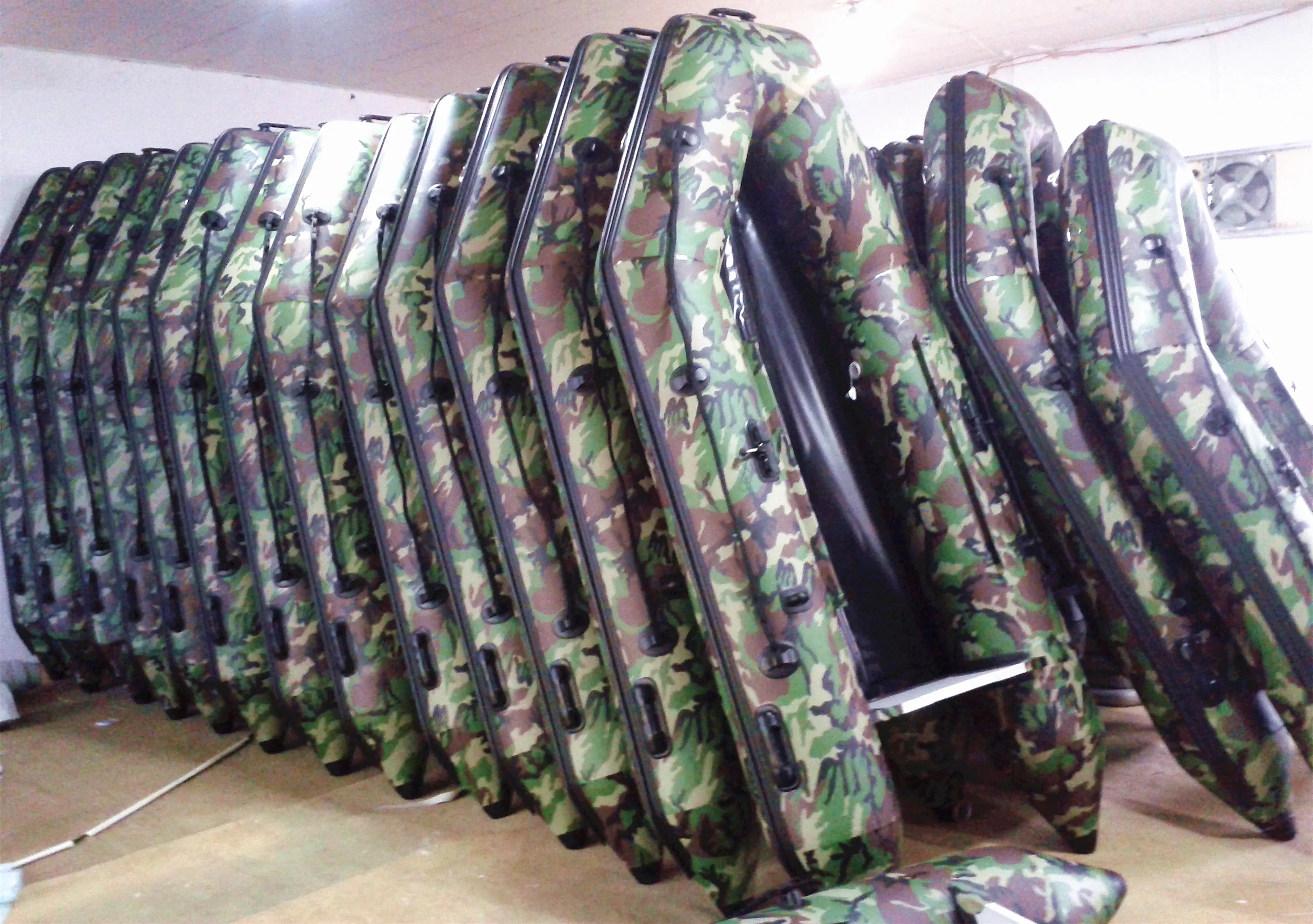 Seawalker High Quality 3.8M Camouflage Pvc Fishing Sport Boat Inflatable Rubber Boat With Air Deck Floor Rowing Boat With CE