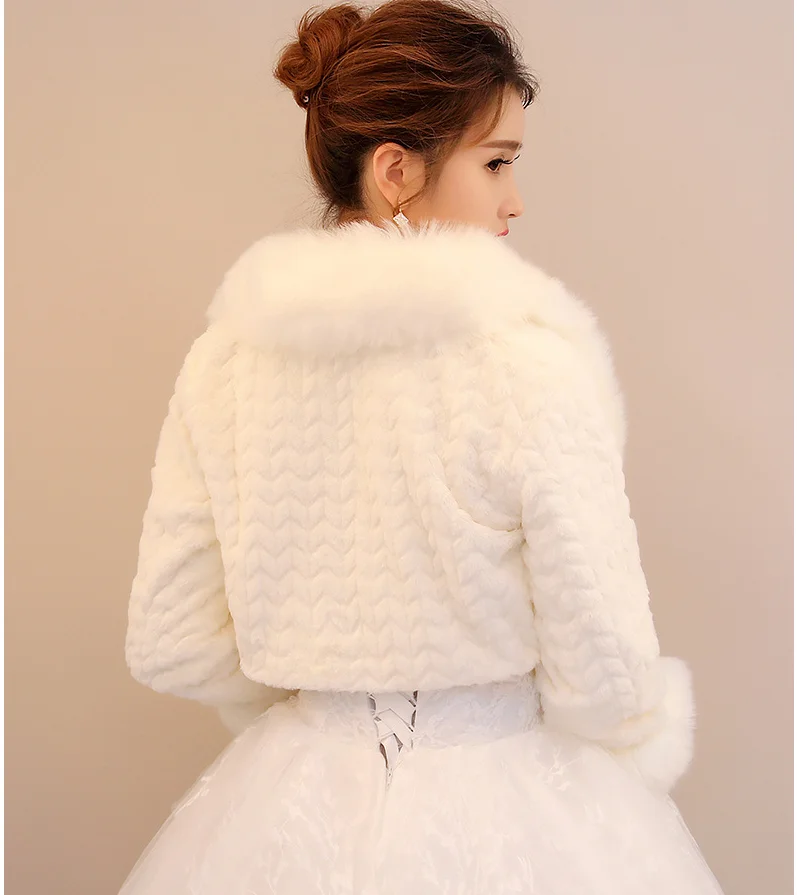 
white Faux fox fur shawl for wedding evening winter cape wrap 