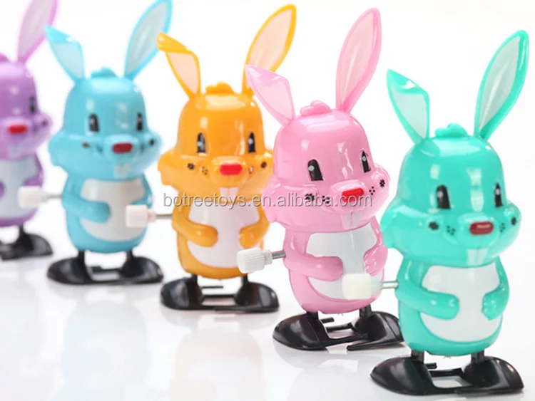 Classic clockwork toy rabbit plastic walking bunny wind up toys for children