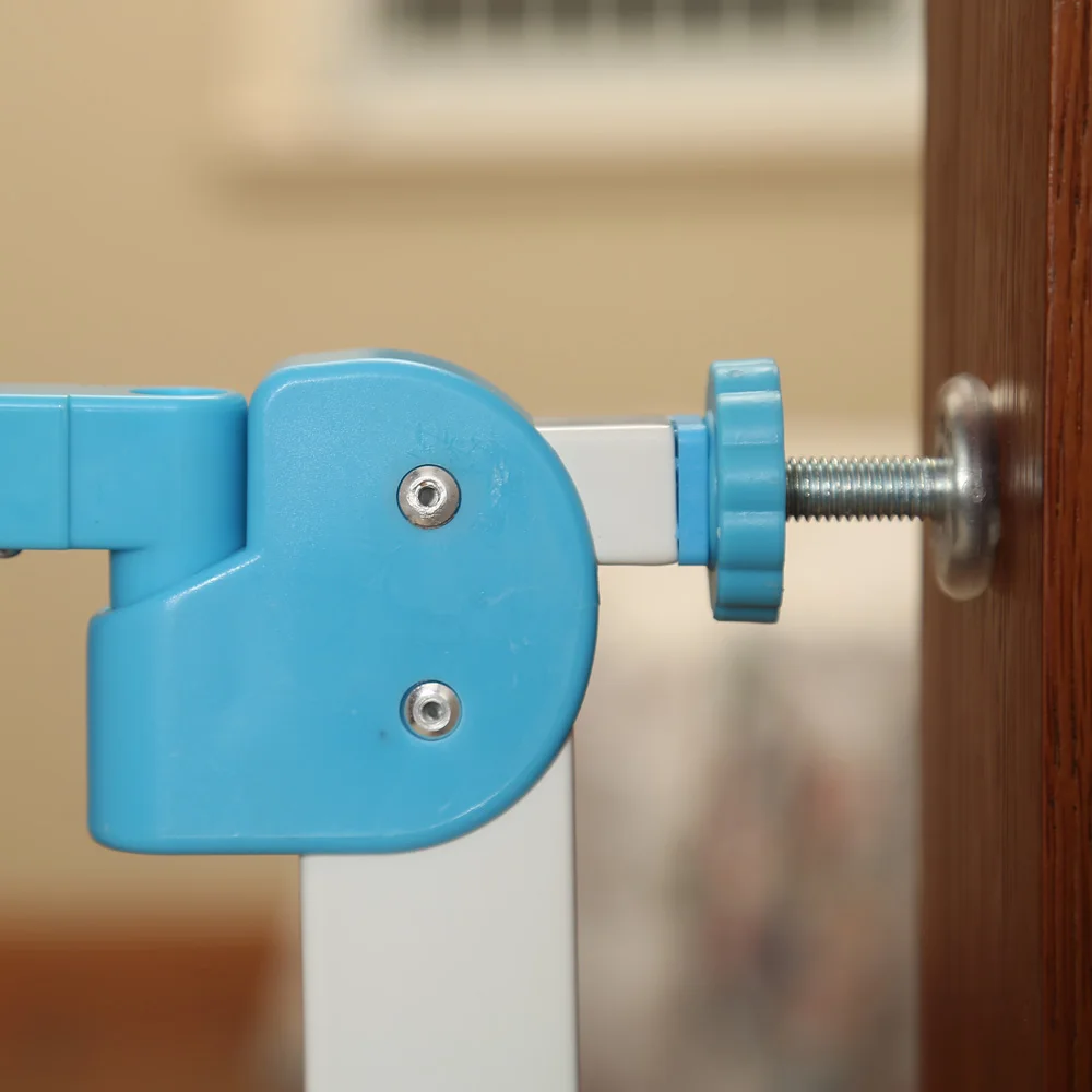 Auto Close Expandable child safety fence  Baby Door Fence Safety Gate For Stairs Child Safety Door Baby Barrier