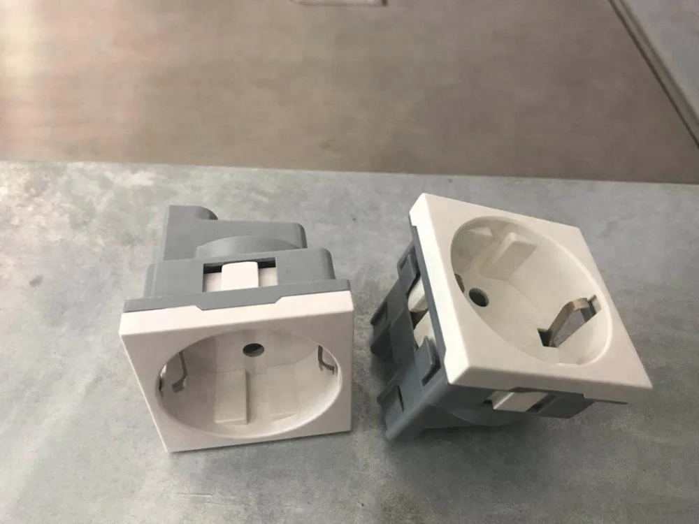 floor outlet box