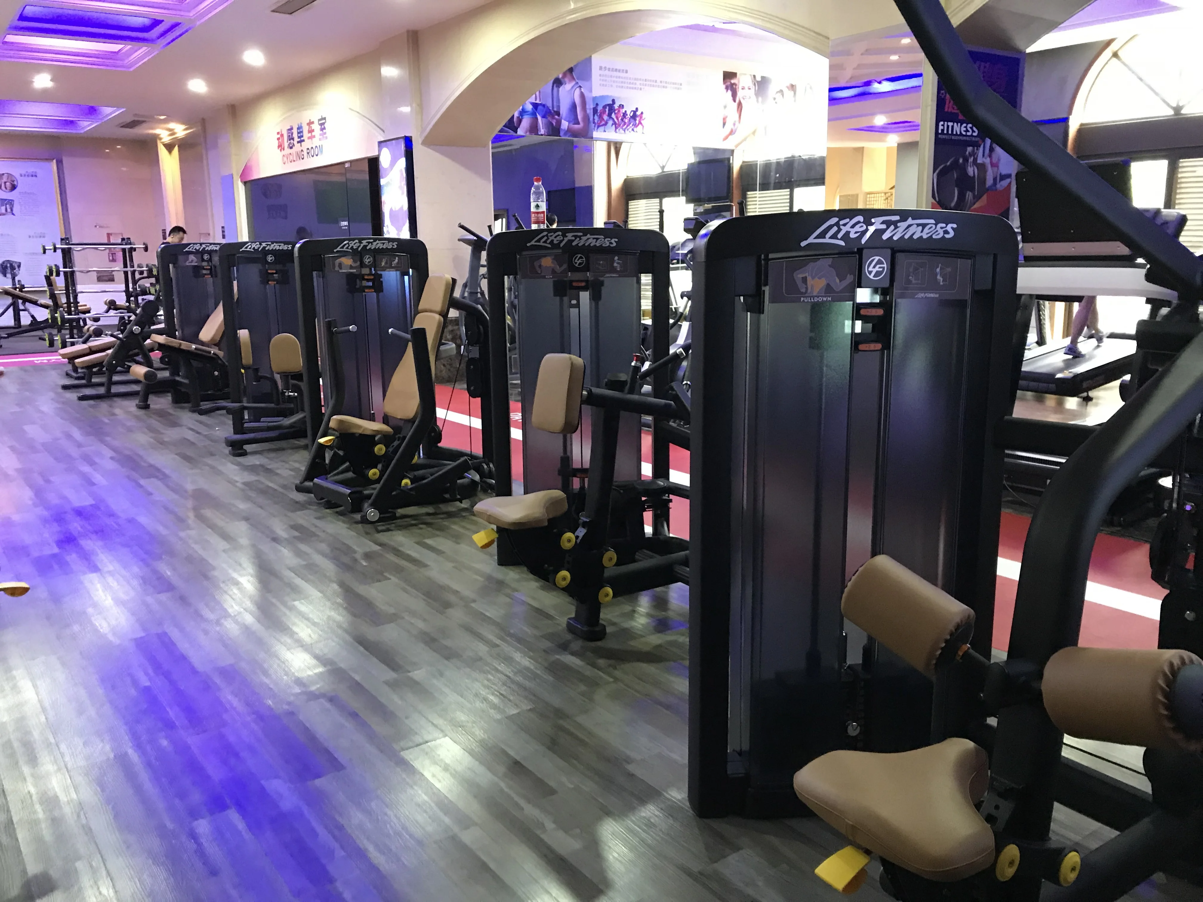  Тренажер HTFitness для тренажерного зала силовые тренажеры боковой подъем акцизное оборудование домашнего и коммерческого