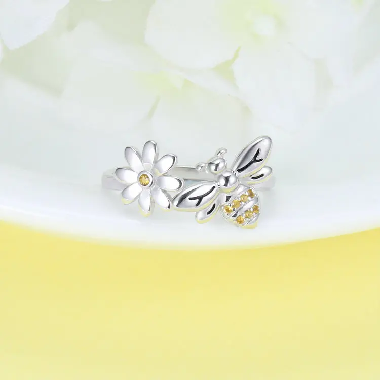 2024 New Simple Design Daisy Bee 925 Silver Open Finger Rings for Women