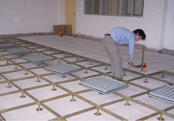 Antistatic steel raised access floor HPL finish for data center