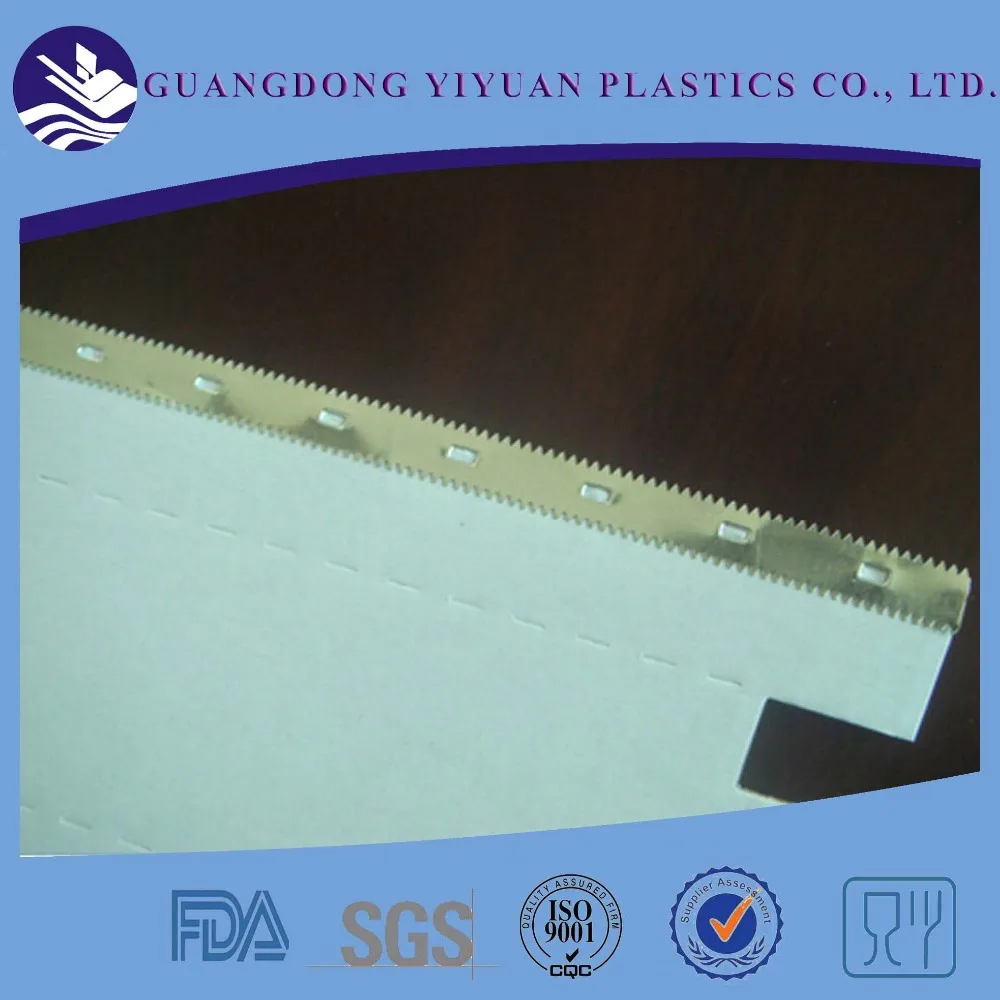 Metal blade for plastic film paper box