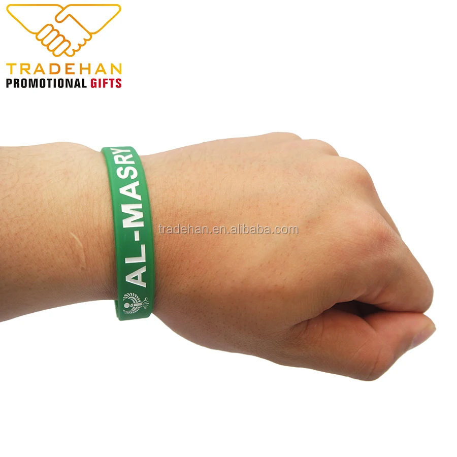 PVC wristband printing machines make custom silicone bracelets