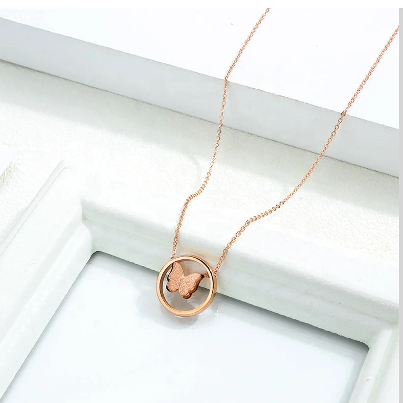  Великолепное винтажное ожерелье из нержавеющей стали 18K позолоченная розовая бабочка кулон эффектное титановое для женщин и девушек