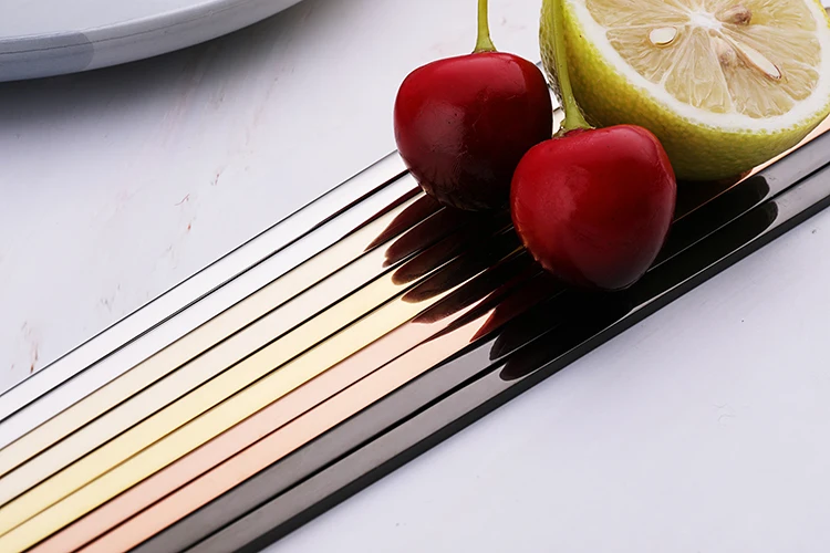 Wholesale stainless steel European palace design gold and silver cutlery set metal fork knife and spoon gift tableware