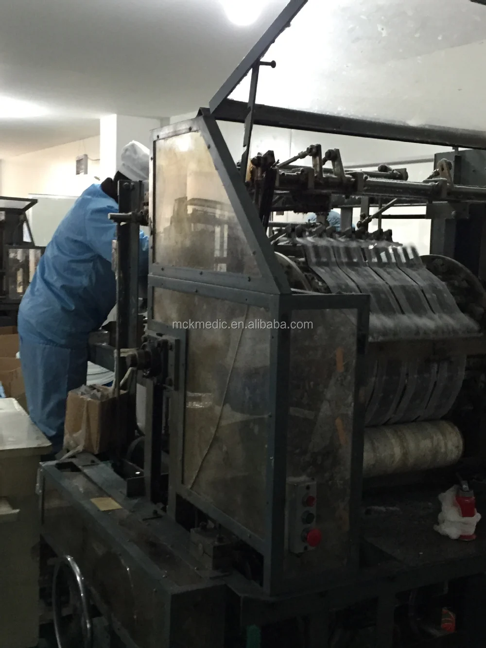 
19x15 19x19 24x20 mesh surgical medical sterile 100%cotton x-ray detectable absorbent gauze swabs sponge green blue gauze swab 