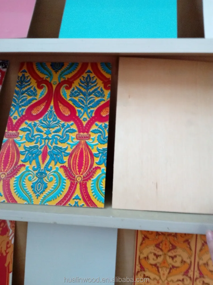 Глянцевый цветочный поликартон 2,8 мм