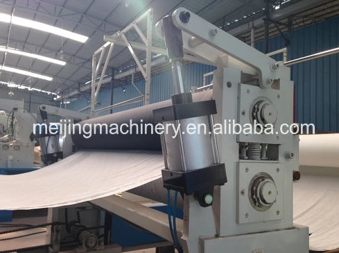 Полностью автоматические машины для производства небольших рулонов туалетной бумаги, линия по производству бумажных салфеток для тиснения, от перемотки до упаковки