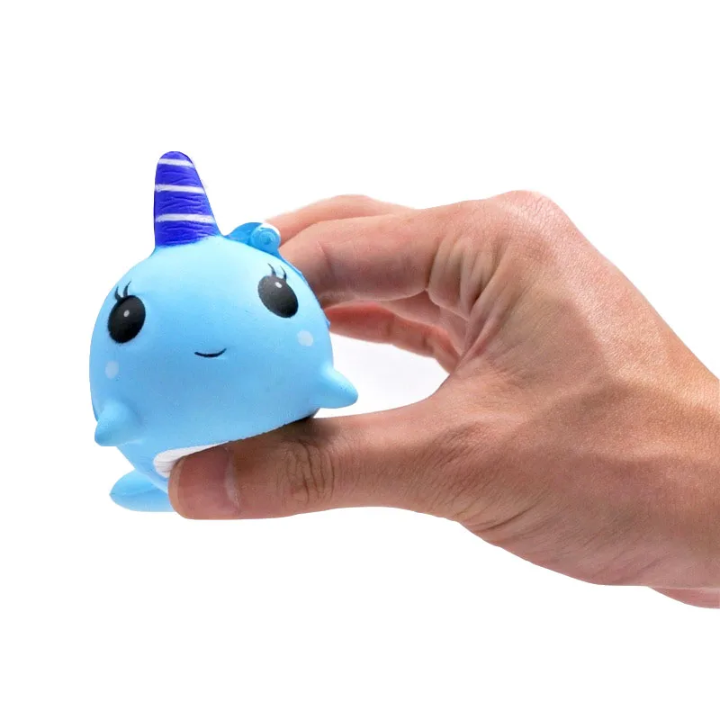 2019 China wholesale hot selling jumbo kawaii beautiful pink blue foam fish squishy little kawaii whales