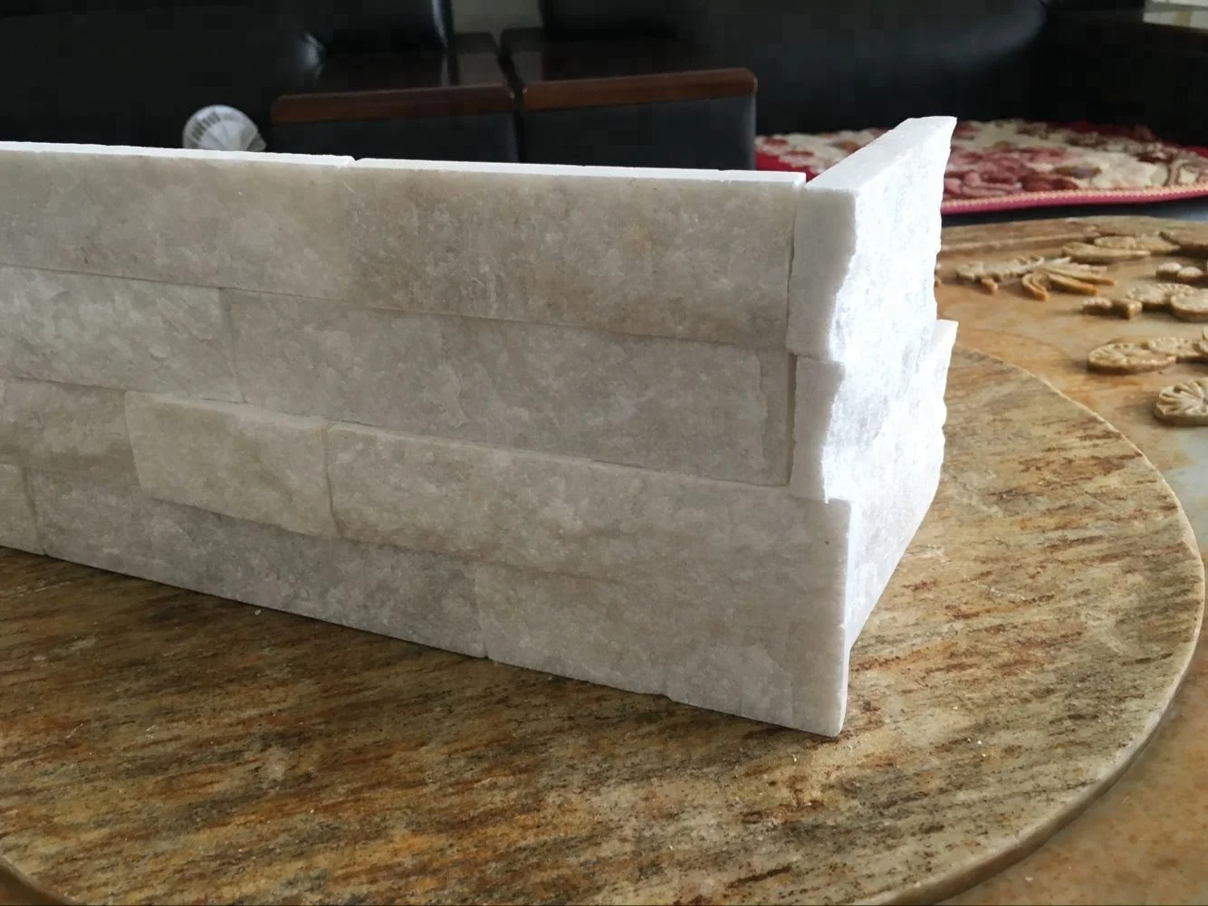 
Factory Directly Natural White Quartzite Stone for Interior Wall 