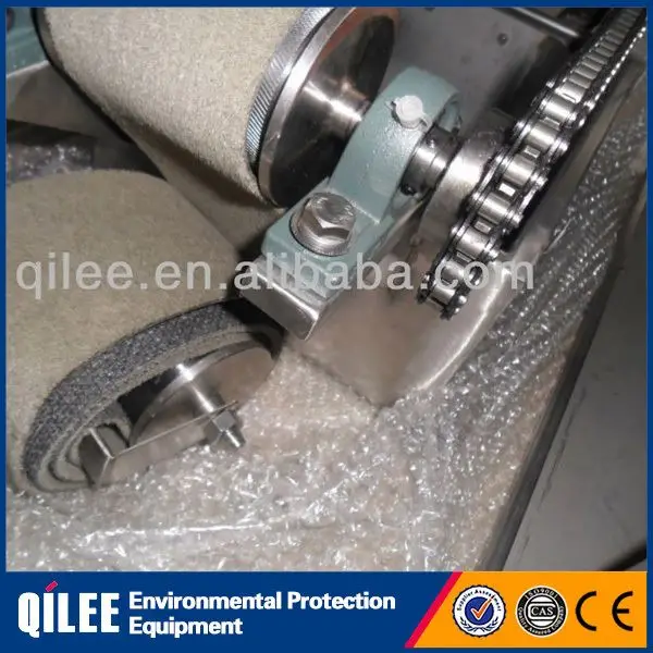 Skimmer floating press machine oil water separation equipment