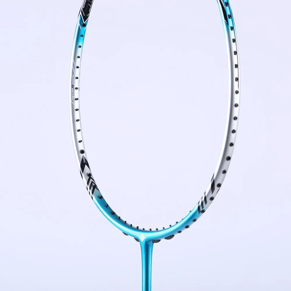 
78 Weight(g)and Carbon Shaft Material high modulus carbon graphite badminton racket 