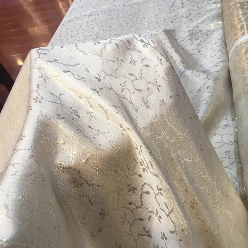 Золотая шелковая жаккардовая шелковая ткань