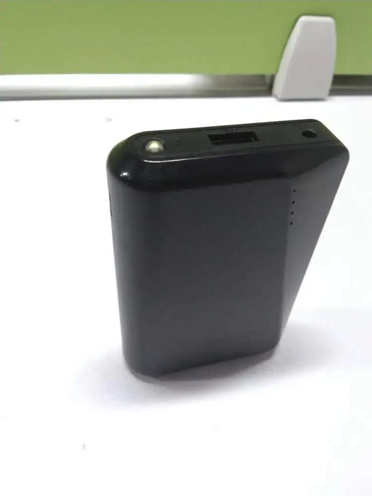 New customized small rechargeable power bank 5V 3.7v18650 7500mah  Lithium battery pack for power bank