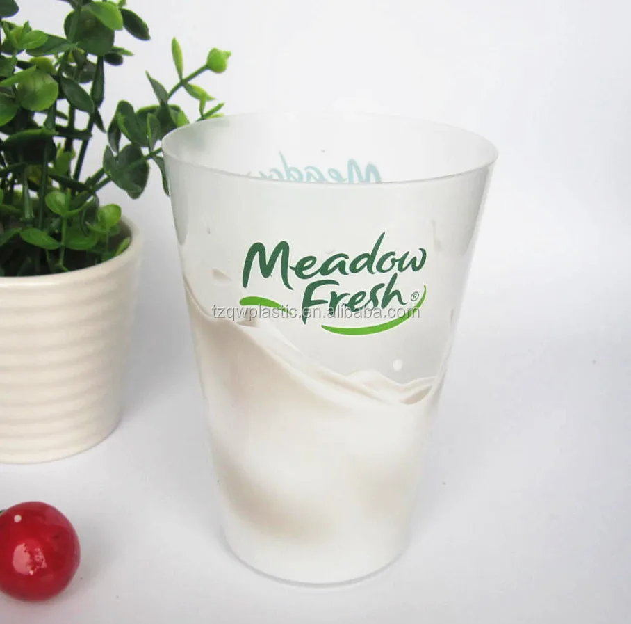 BPA Free 14OZ plastic stadium cup with handle for 2014 Brazil World Cup