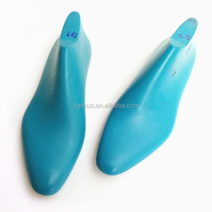 Низкий вырез обуви длится для мужской джазовой обуви