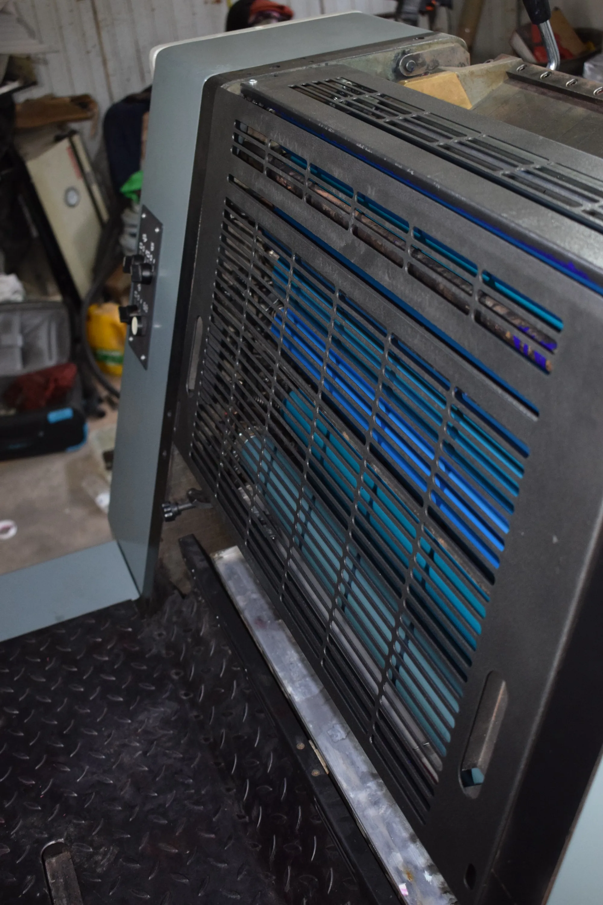 Б/у komori lithrone 4 Цвет офсетной