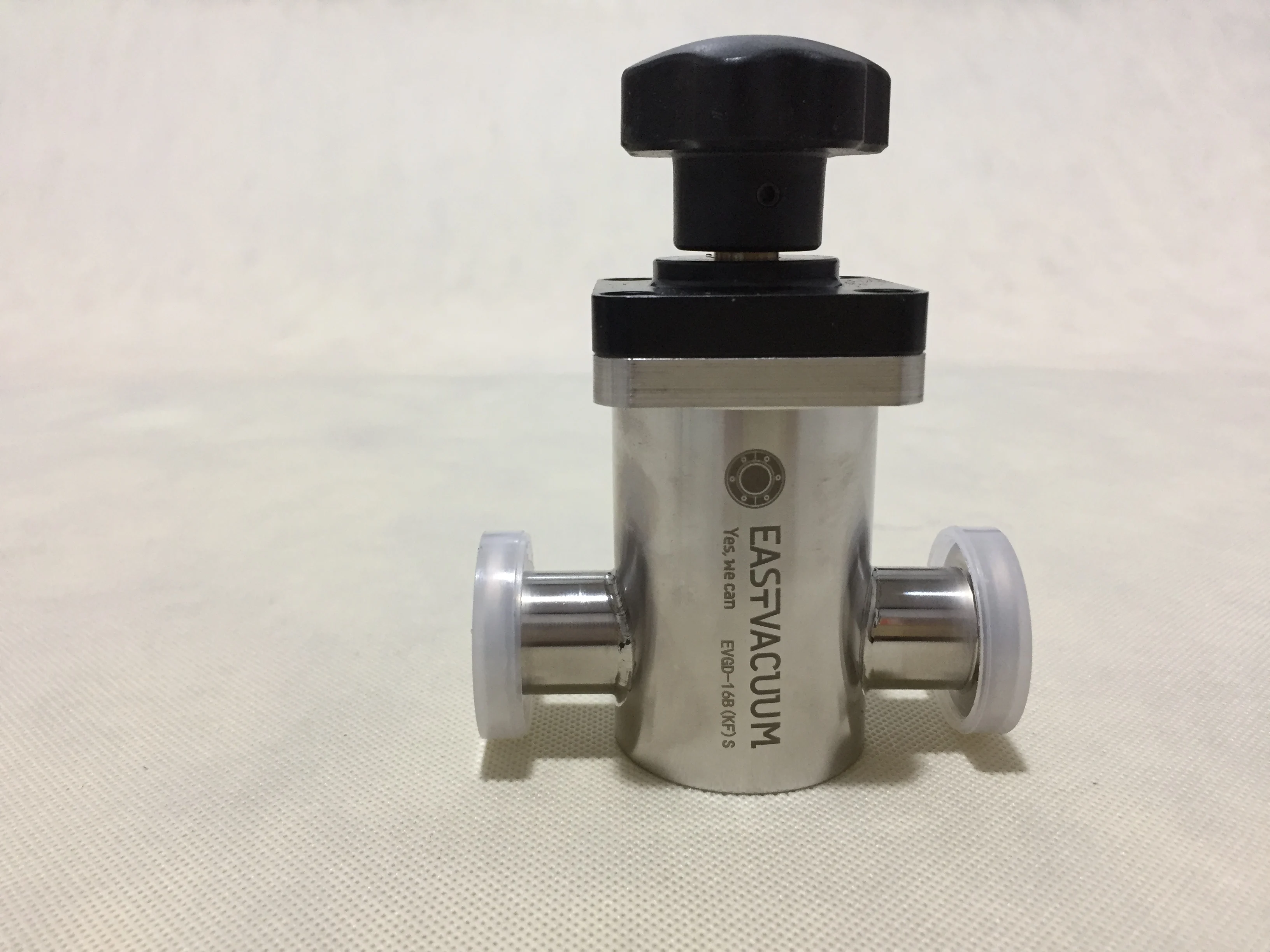 manul Ultra-high vacuum angle valves