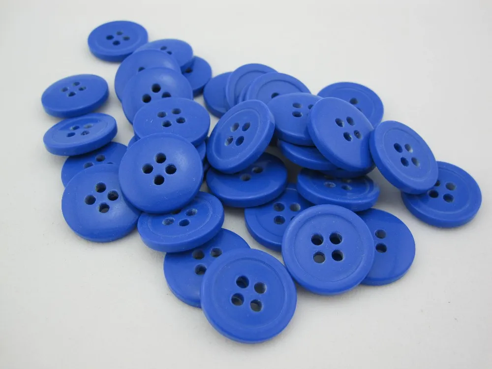 Plastic buttons