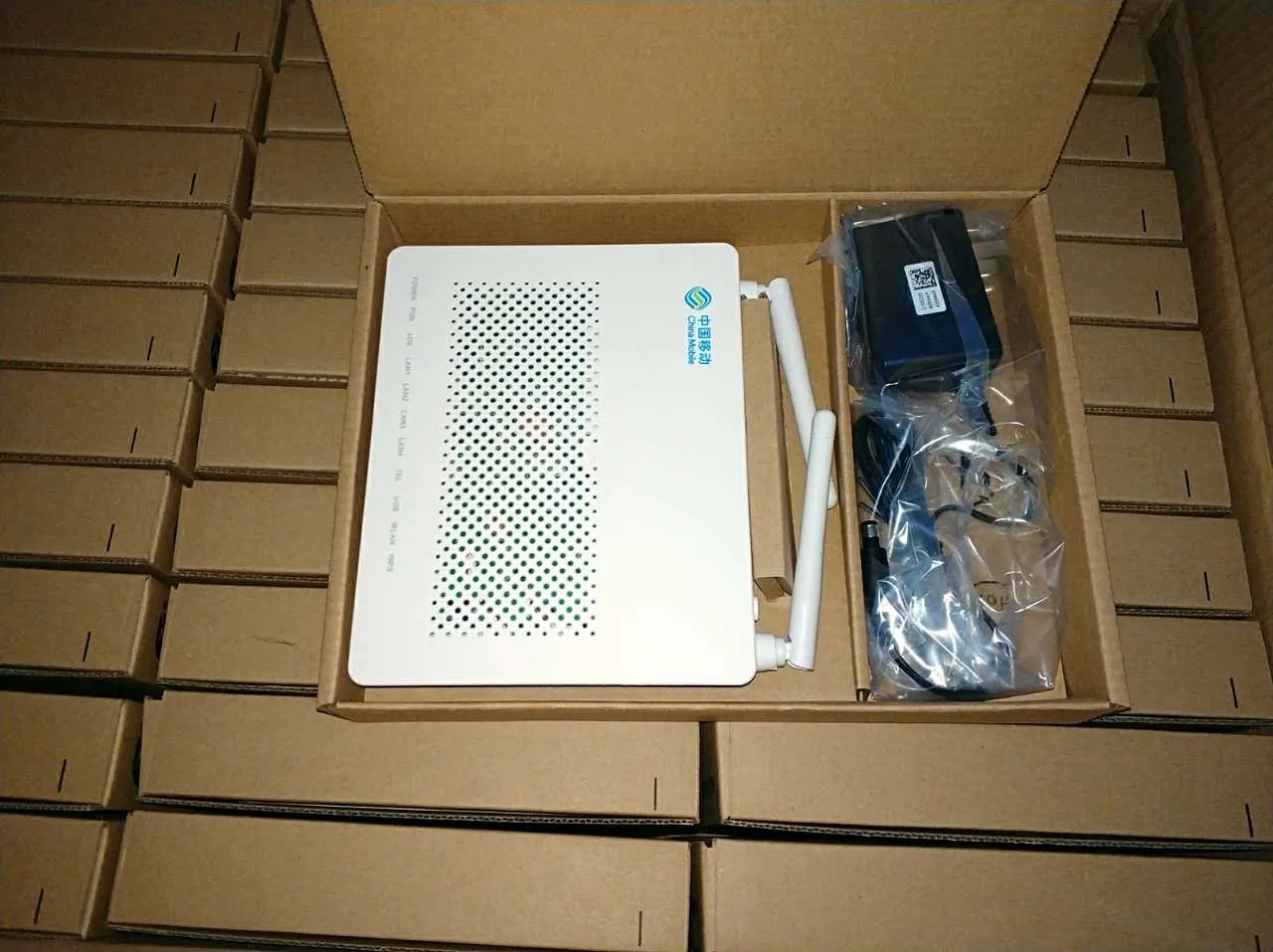 TF Huawei Hs8545m/Hg8546h/Hg8247h 1GE+3FE+1POTS+1USB+WIFI Gpon ont for fiber optic network router