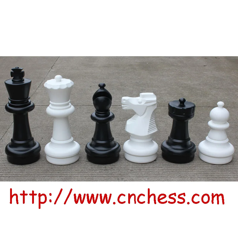 garden chess piece