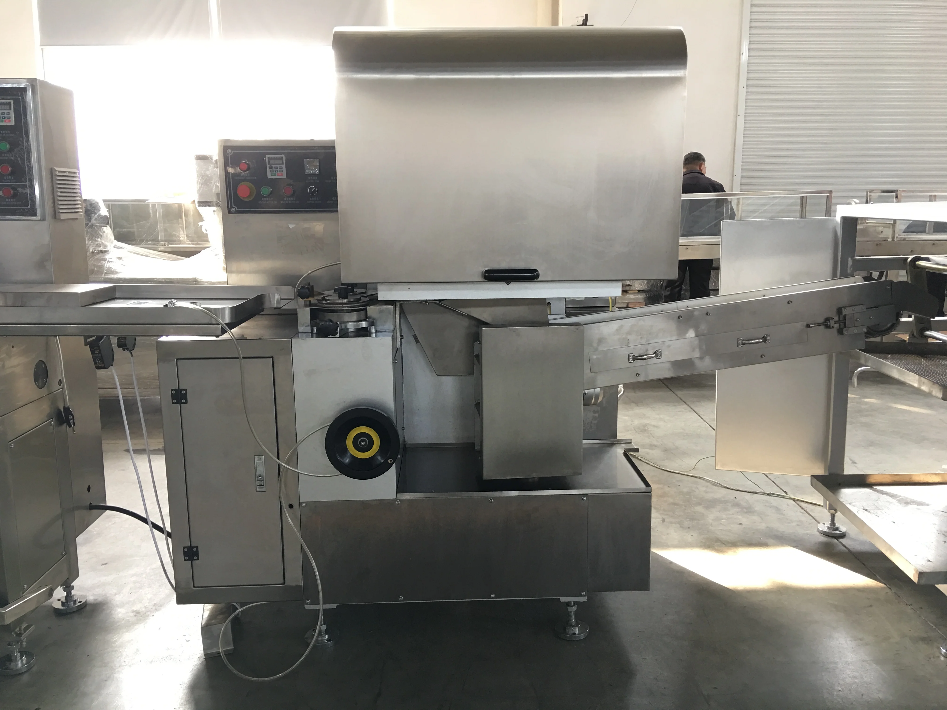 AUTOMATIC CANDY MACHINE