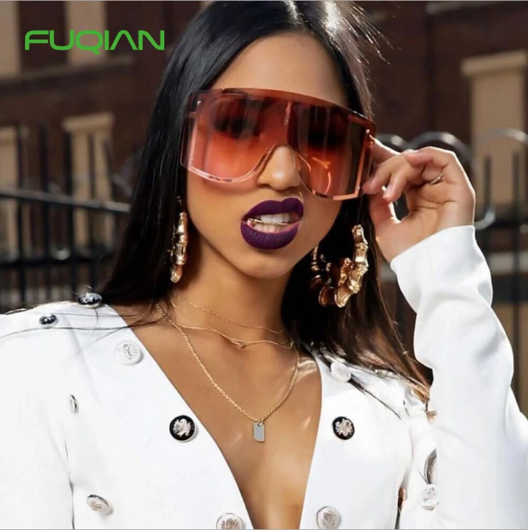 2020 Wholesale Oversized Plastic Material Women luxury eyeglasses Exaggerate Square Sun Glasses Big Frame Ladies Sunglasses