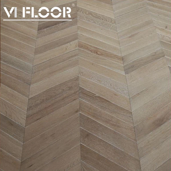 
Easy Install Brushed Chevron Pattern Hardwood Floor 